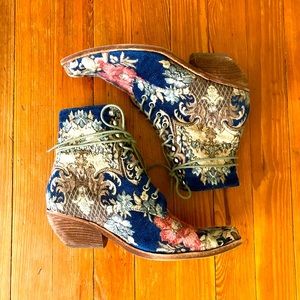 Free People Jeffrey Campbell Lace-Up Western Boots